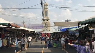 見るだけでも楽しいチャトゥチャック市場