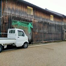 こちらが舟屋の酒蔵