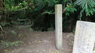 神が掘った井戸