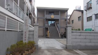 隅田区の北のエリアにあります。