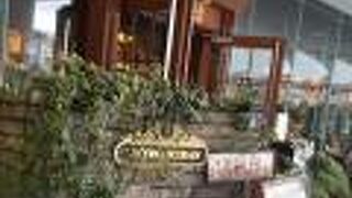 雰囲気のいい店です。