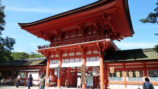 葵祭で有名な下鴨神社