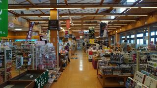 明るくてスカッと開放感のある道の駅です