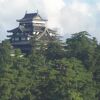 松江城まで徒歩10分、堀川遊覧船乗り場やレイクラインバス停も近く観光に便利