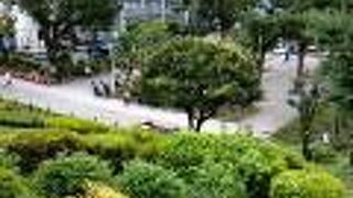 春日局像が礫川公園の中にあるというので、公園内を探しました。