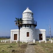 「恋する灯台」とは何ともロマンチック！能登半島最先端の白亜の灯台