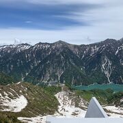 階段を登った先に待つのは絶景