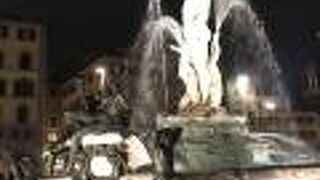 ライトアップされてました。