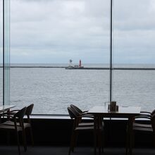 海が望める展望レストラン