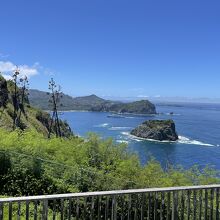 おがさわら丸が入港してくるところ