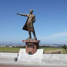 クラーク博士像