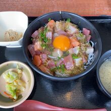 まかない丼