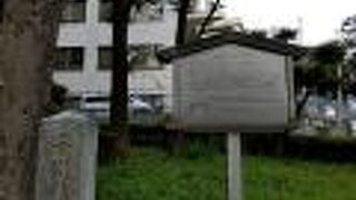 お巡りさんがたくさん