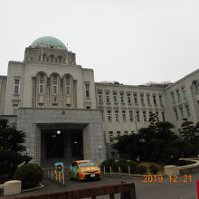 東堀端通りの南の端が愛媛県庁前あたりです