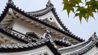 急な階段で足がつった