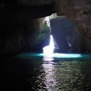 堂ヶ島の青の洞窟
