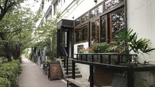 落ち着いた雰囲気の素敵なお店