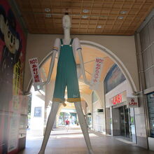 天井ギリギリの高さ