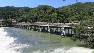 静かなり渡月橋