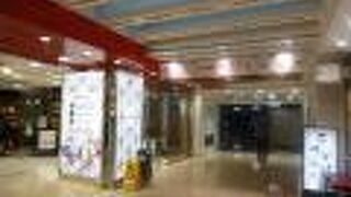 銀座駅直結のショッピングモール