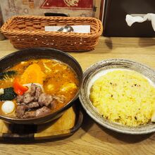 炙りラムブラックペッパー風味スープカレー