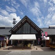 街中にあって施設充実の道の駅 （道の駅 十文字）