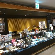 金沢百番街にある有名パティシエの洋菓子店