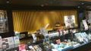 金沢百番街にある有名パティシエの洋菓子店