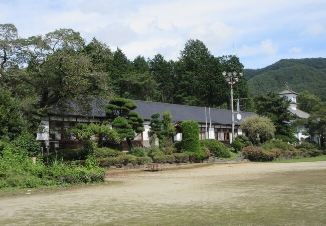 津金学校(旧須玉歴史資料館)
