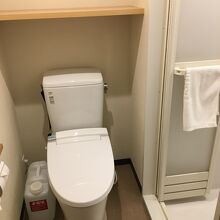 トイレとシャワールーム