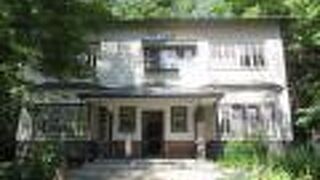 ２階の広い和室が印象的でした