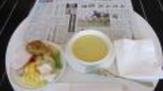 朝早くから営業