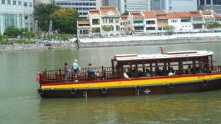 シンガポール川沿いの観光
