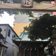 古びた神社