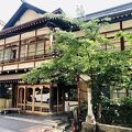 渋温泉の老舗旅館