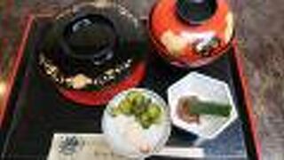 成田の若松本店でうなぎを美味しくいただく