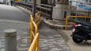 電車がひっきりなし通っているのが不思議な感じです