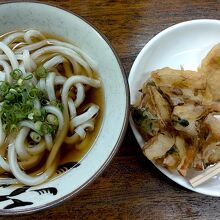 かけの小、とり天、野菜かき揚げ天ぷら