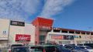 お手頃な店が入ってます