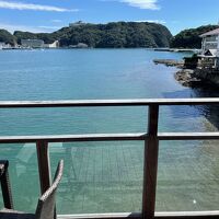 テラスから釣りができます。