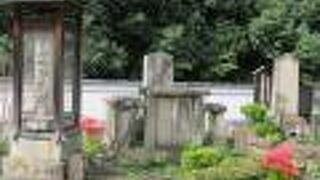 山門は大宮通りから