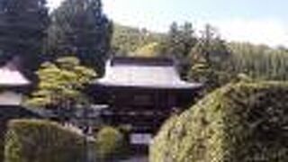 贄川宿にあります