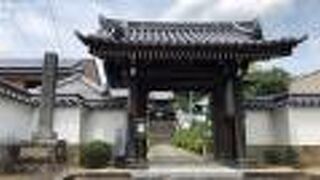 白土塀が続く！