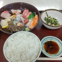 上刺身定食1000円