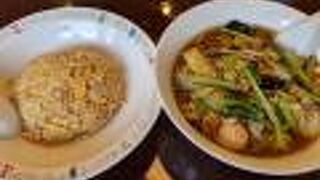 五目麺とニンニク炒飯
