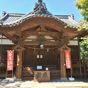 天神様と荒神様が祀られています