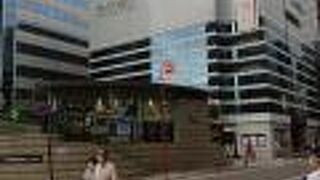 日比谷映画街の広場