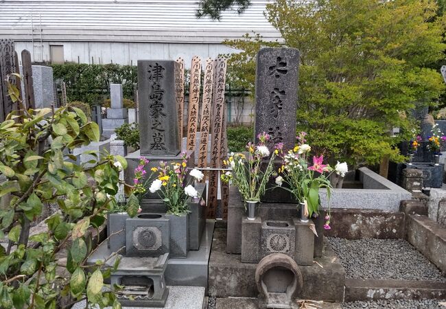 太宰治の墓 クチコミ・アクセス・周辺情報｜吉祥寺・三鷹