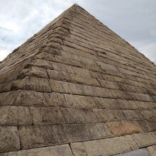 ピラミッド迷路