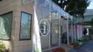 周囲に溶け込んでいる感じがいいと思います